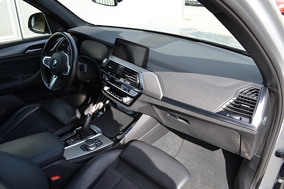 BMW X3 20 of 30