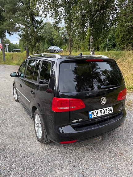 Volkswagen Touran 6 of 6