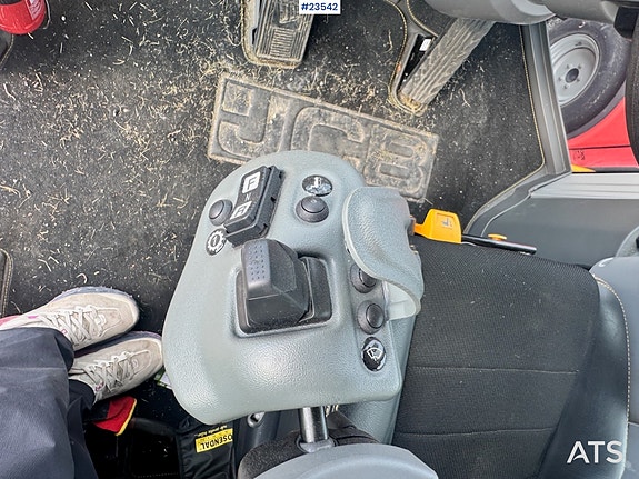 JCB  9010 24 of 30