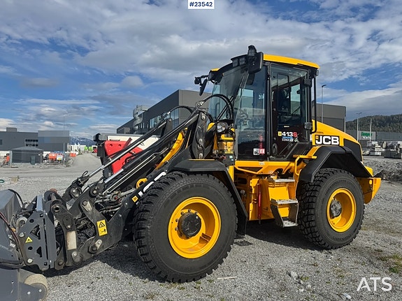 JCB  9010 2 of 5