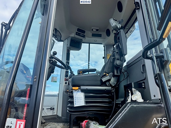 JCB  9010 20 of 30