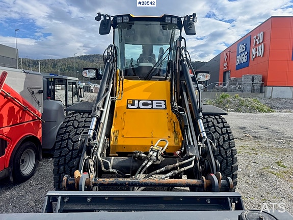 JCB  9010 9 of 30