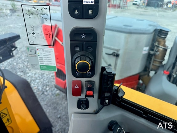 JCB  9010 29 of 30