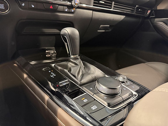 Mazda CX-30 23 of 29