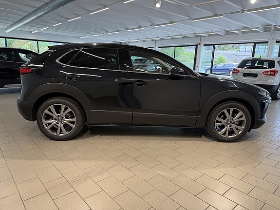 Mazda CX-30 6 of 29