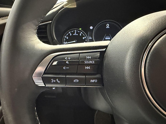Mazda CX-30 16 of 29