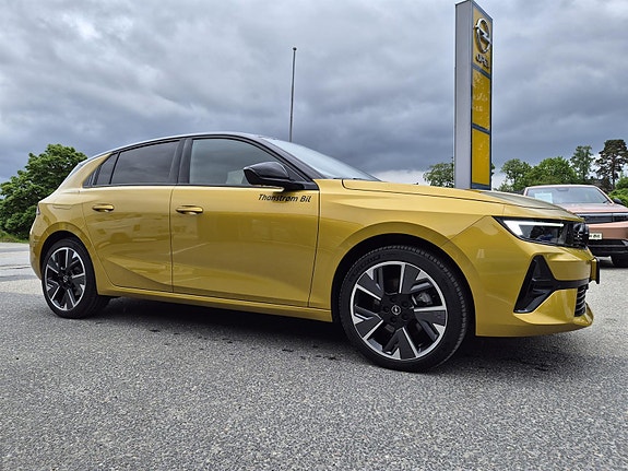 Opel Astra 9 of 11
