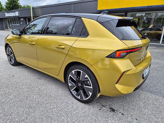 Opel Astra 4 of 11