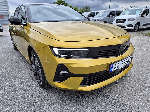Opel Astra 10 of 11