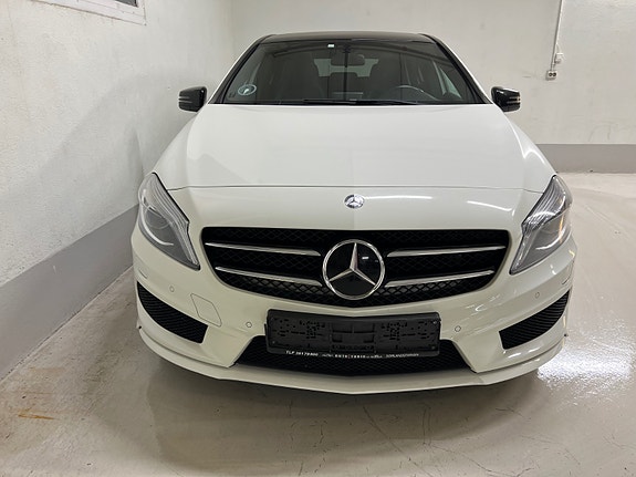 Mercedes-Benz A180 2 of 24