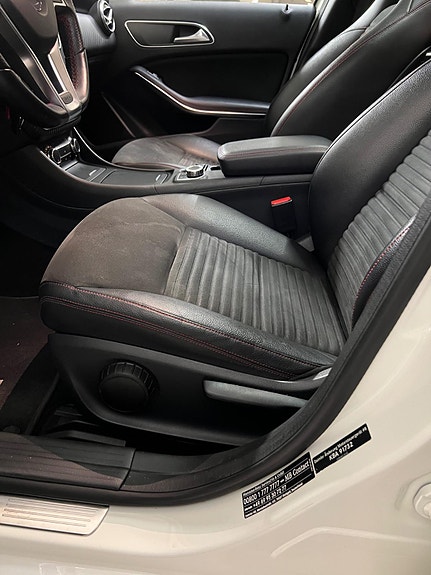 Mercedes-Benz A180 9 of 24