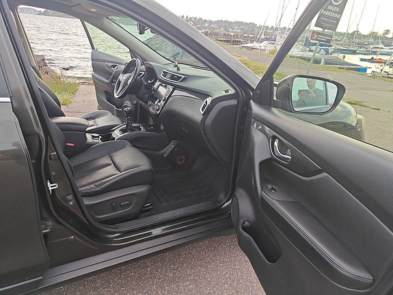 Nissan X-Trail 25 of 30