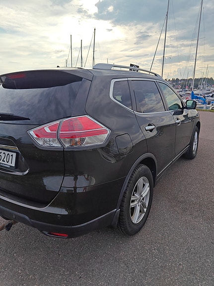 Nissan X-Trail 4 of 30