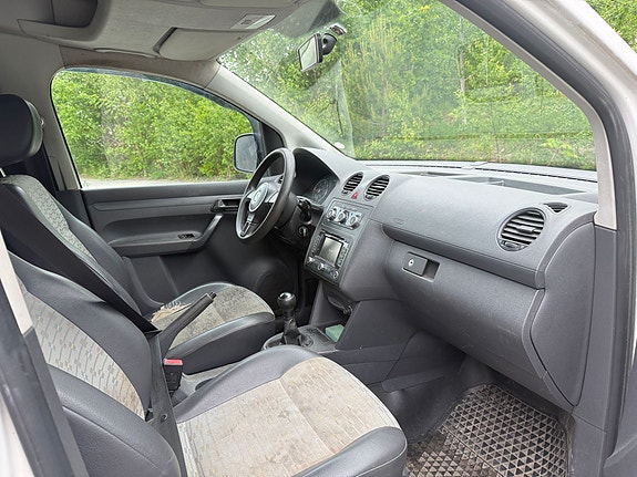 Volkswagen Caddy Maxi 8 of 9