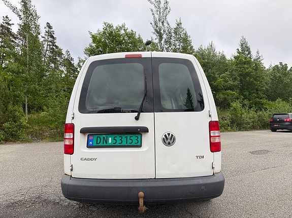 Volkswagen Caddy Maxi 4 of 9