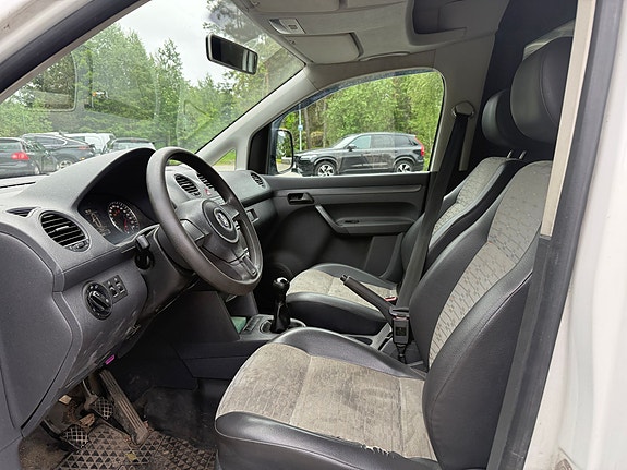 Volkswagen Caddy Maxi 9 of 9