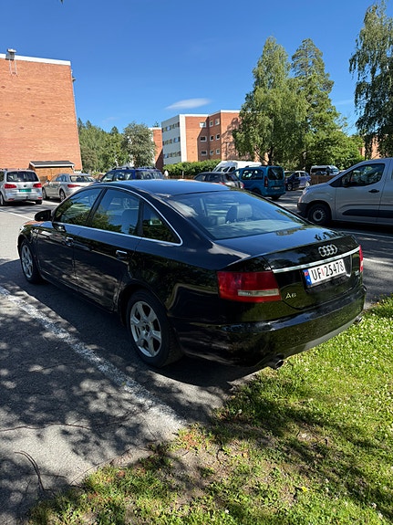 Audi A6 4 of 5