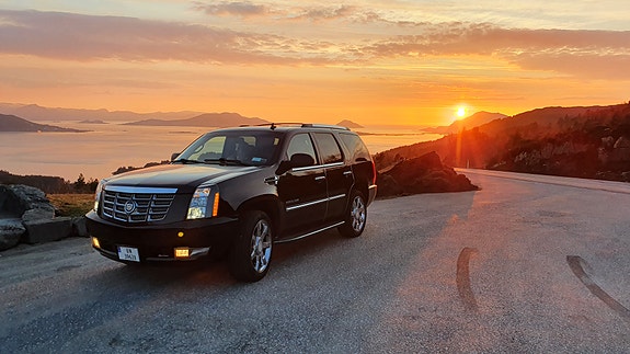 Cadillac Escalade 6 of 30