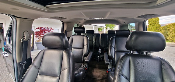 Cadillac Escalade 29 of 30