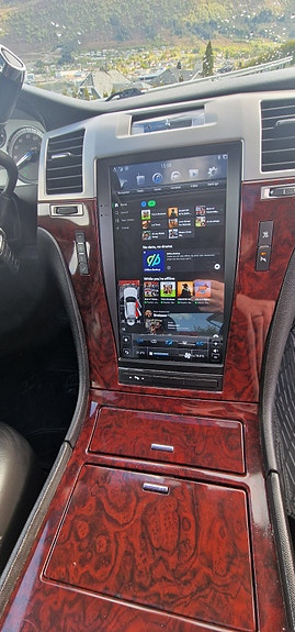 Cadillac Escalade 20 of 30