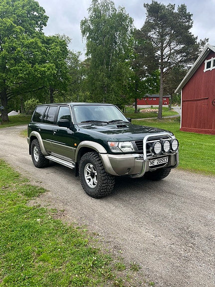 Nissan Patrol 3 of 26