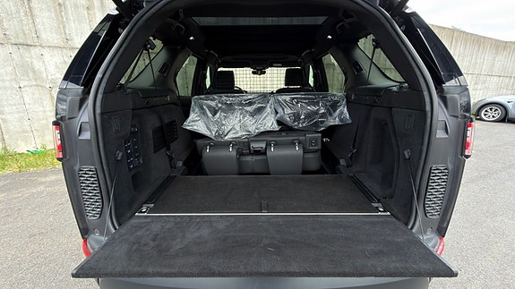 Land Rover Discovery 10 of 11