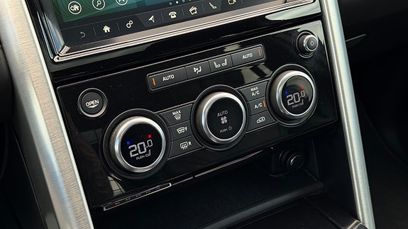 Land Rover Discovery 9 of 11