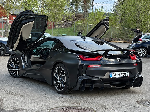 BMW i8 4 of 30