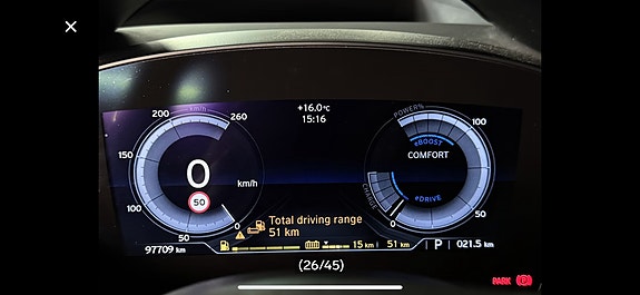 BMW i8 17 of 30