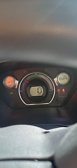 Peugeot iOn 5 of 5