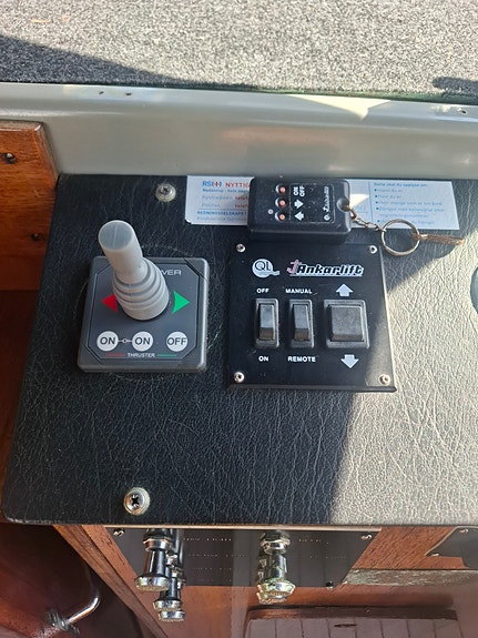 Polar 25, Volvo Penta D2-75 3 of 5