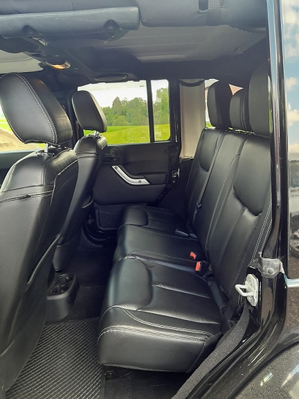 Jeep Wrangler 5 of 5