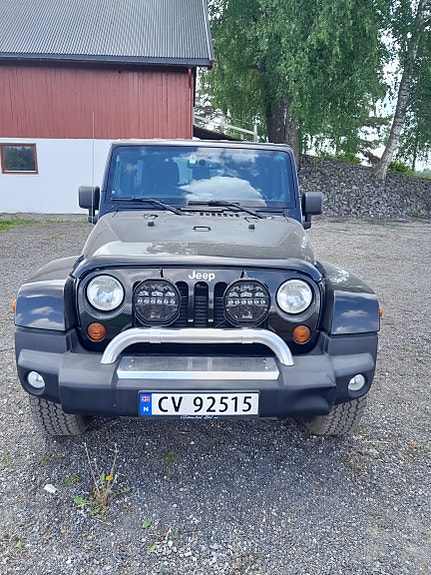 Jeep Wrangler 3 of 5