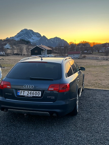 Audi A6 allroad 2 of 11