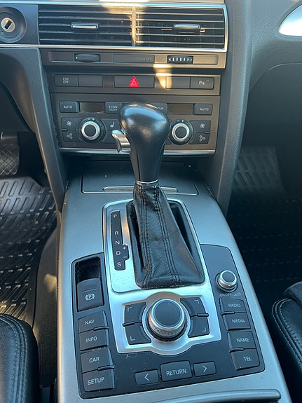 Audi A6 allroad 9 of 11
