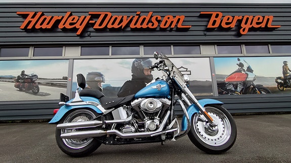 Harley-Davidson FLSTF Fat Boy 2 of 6