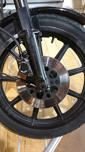 Harley-Davidson XLH Sportster 4 of 13