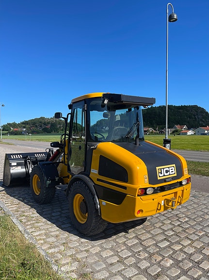 JCB 407 T4. 13 of 30