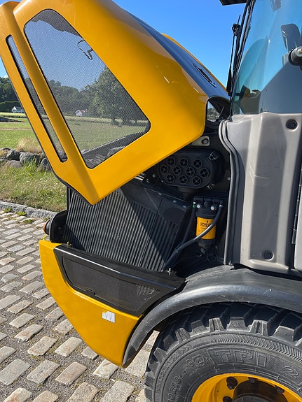 JCB 407 T4. 21 of 30