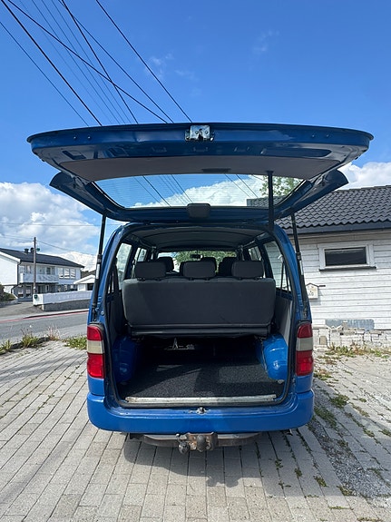 Toyota HiAce 6 of 22