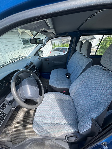Toyota HiAce 15 of 22