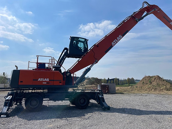 Atlas MH220 2 of 5