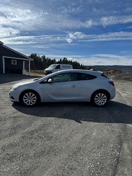 Opel Astra 4 of 5
