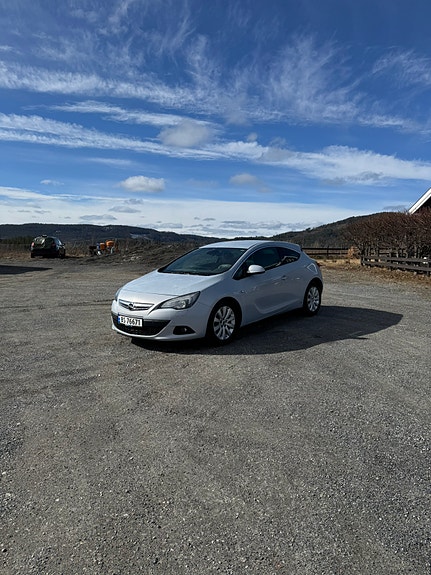 Opel Astra 3 of 5