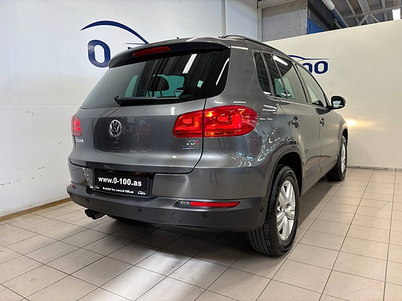 Volkswagen Tiguan 12 of 30