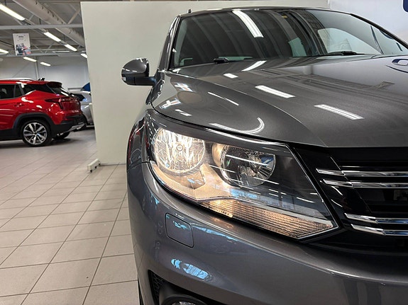 Volkswagen Tiguan 8 of 30