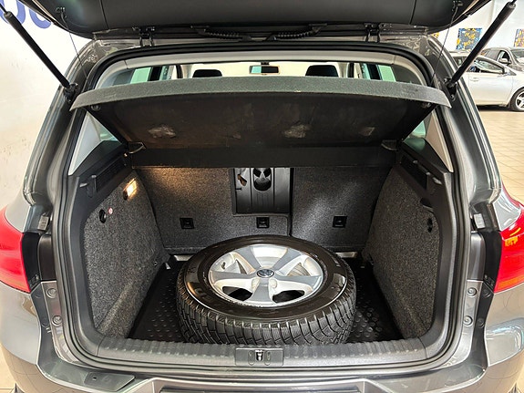 Volkswagen Tiguan 17 of 30