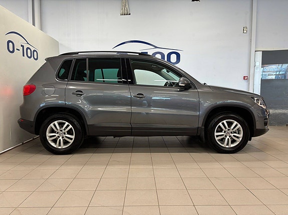 Volkswagen Tiguan 6 of 30