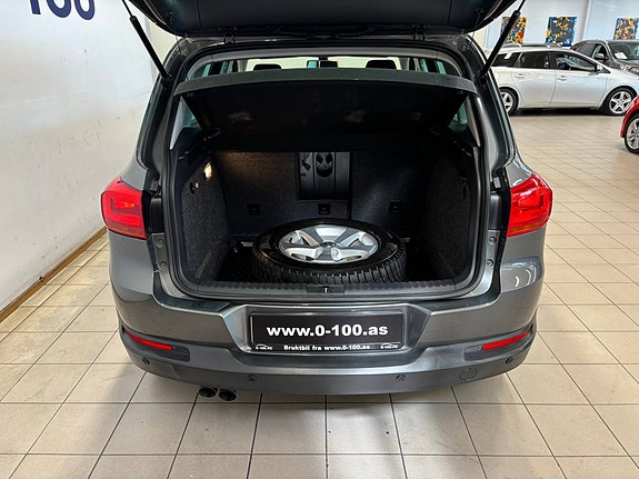 Volkswagen Tiguan 16 of 30