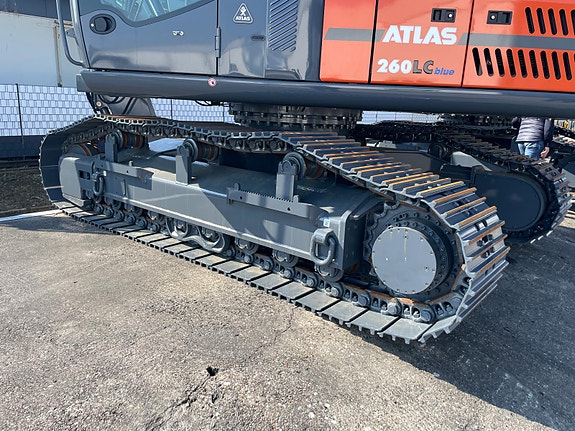 Atlas LC260 5 of 5